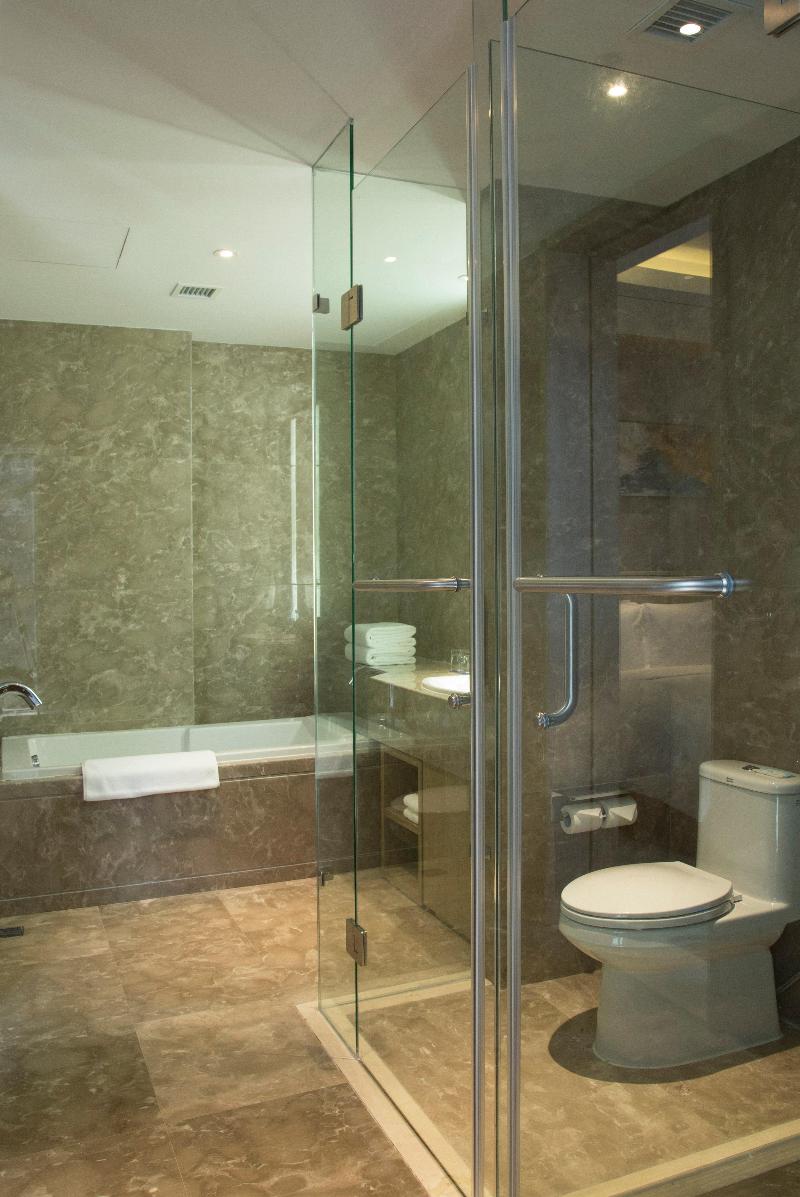 Holiday Inn Express Anshan Downtown image
