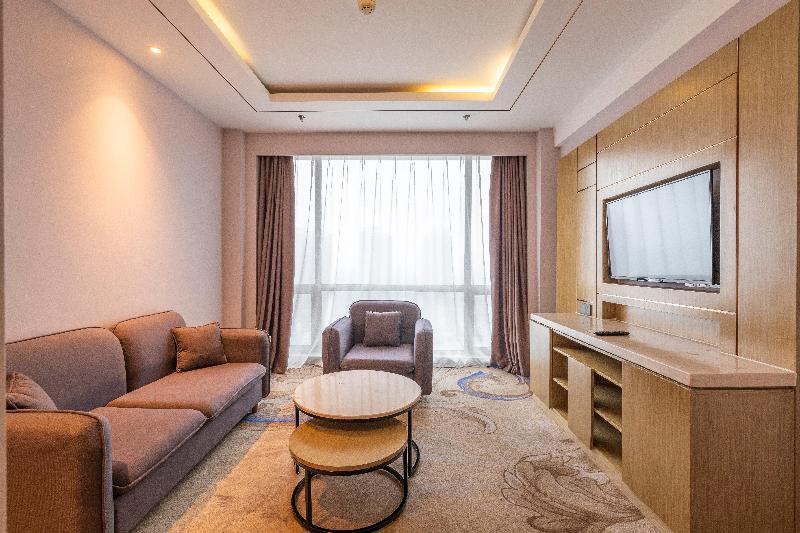 Holiday Inn Express Anshan Downtown image