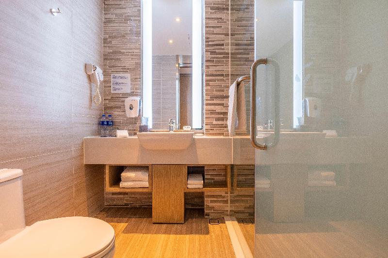 Holiday Inn Express Anshan Downtown image