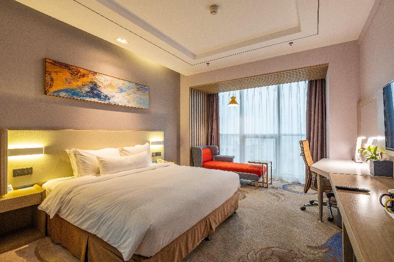 Holiday Inn Express Anshan Downtown image