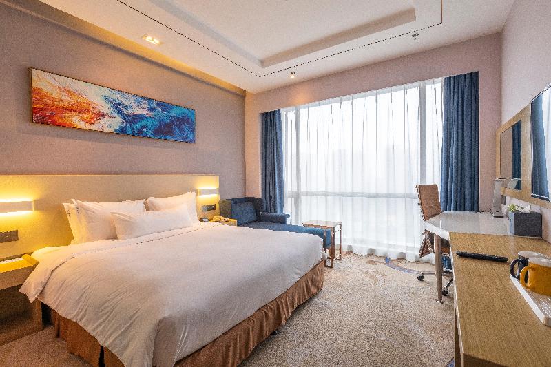 Holiday Inn Express Anshan Downtown image