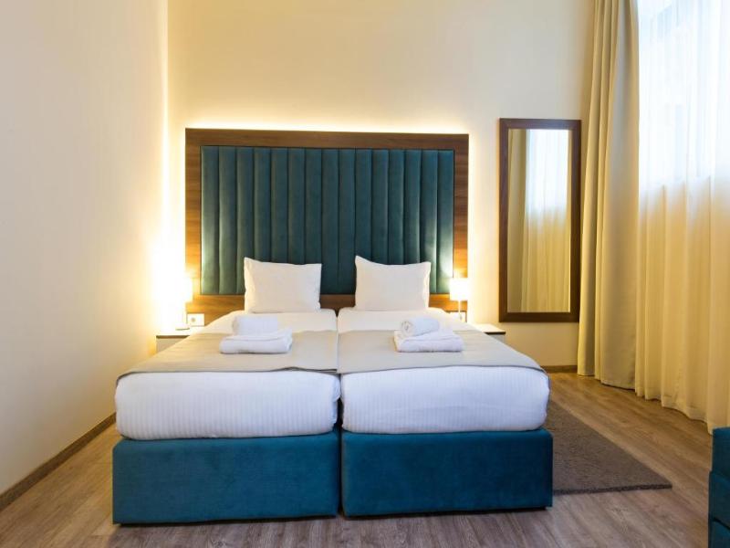 Marquise Hotel image