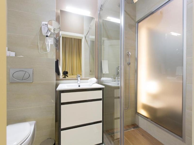 Marquise Hotel image