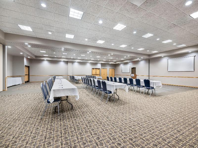 Americinn By Wyndham Aberdeen - Event Center image