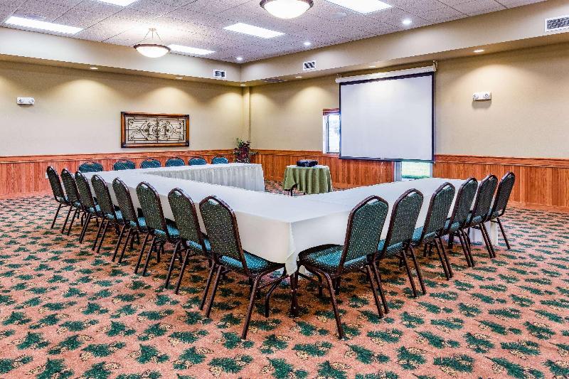AmericInn by Wyndham Fort Pierre image