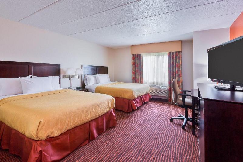 AmericInn by Wyndham Muscatine image