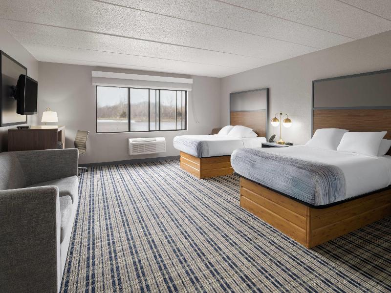 AmericInn by Wyndham Muscatine image