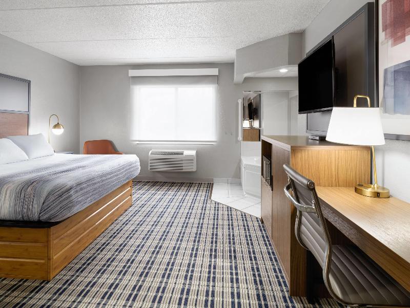 AmericInn by Wyndham Muscatine image