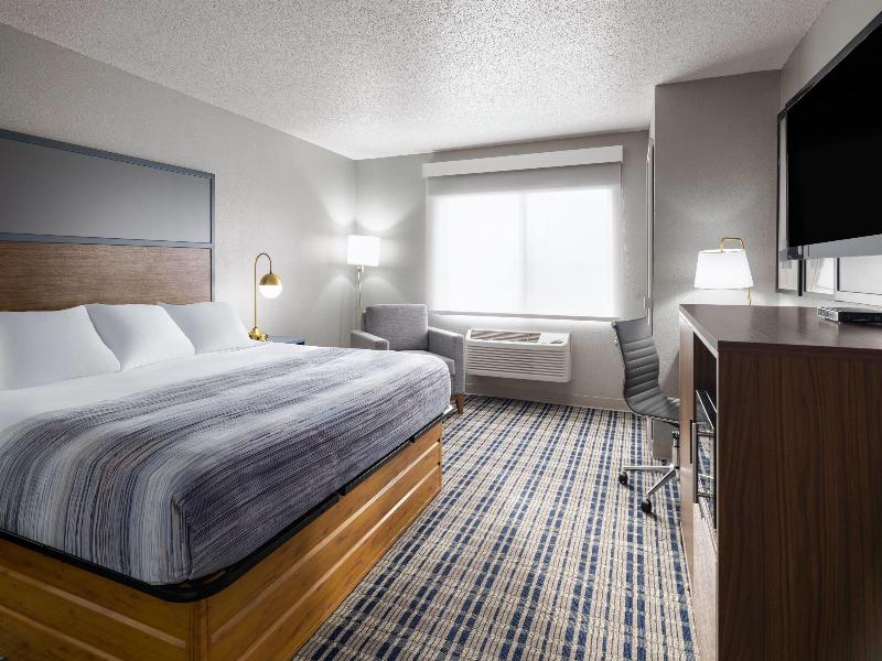AmericInn by Wyndham Muscatine image