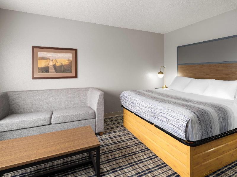 AmericInn by Wyndham Muscatine image