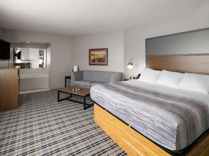 AmericInn by Wyndham Muscatine image