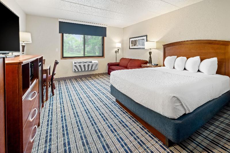 Americinn By Wyndham Dickinson image