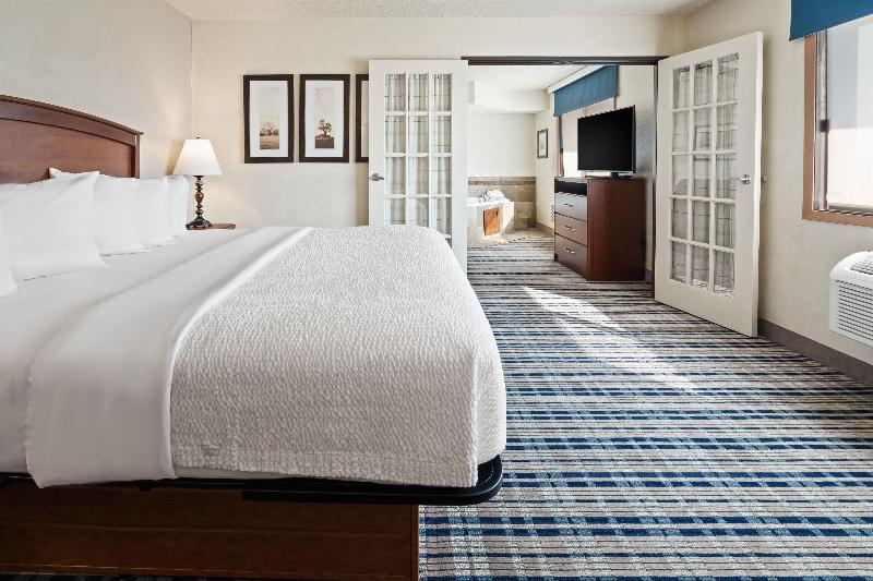 Americinn By Wyndham Dickinson image