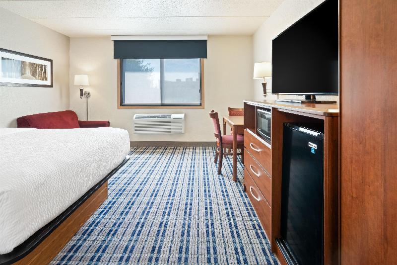Americinn By Wyndham Dickinson image