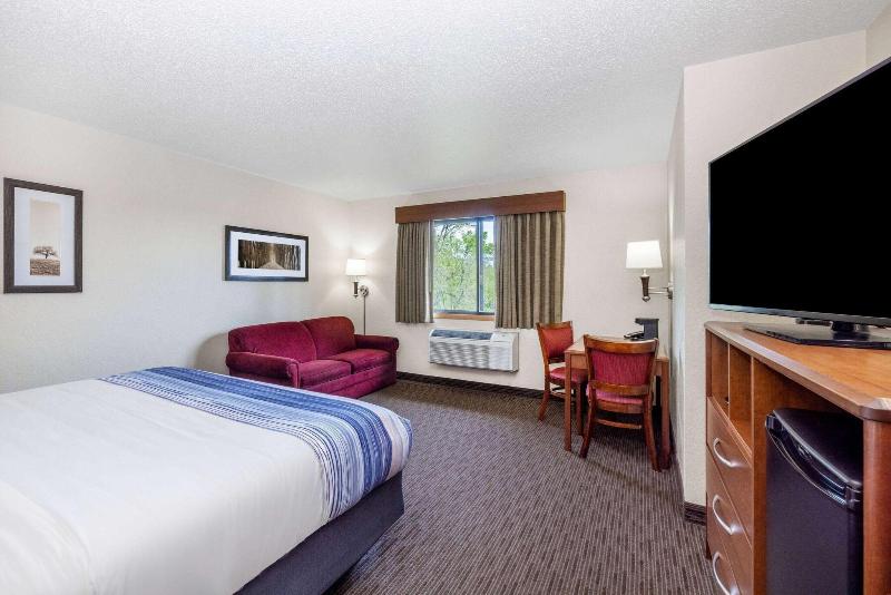Americinn By Wyndham Dickinson image