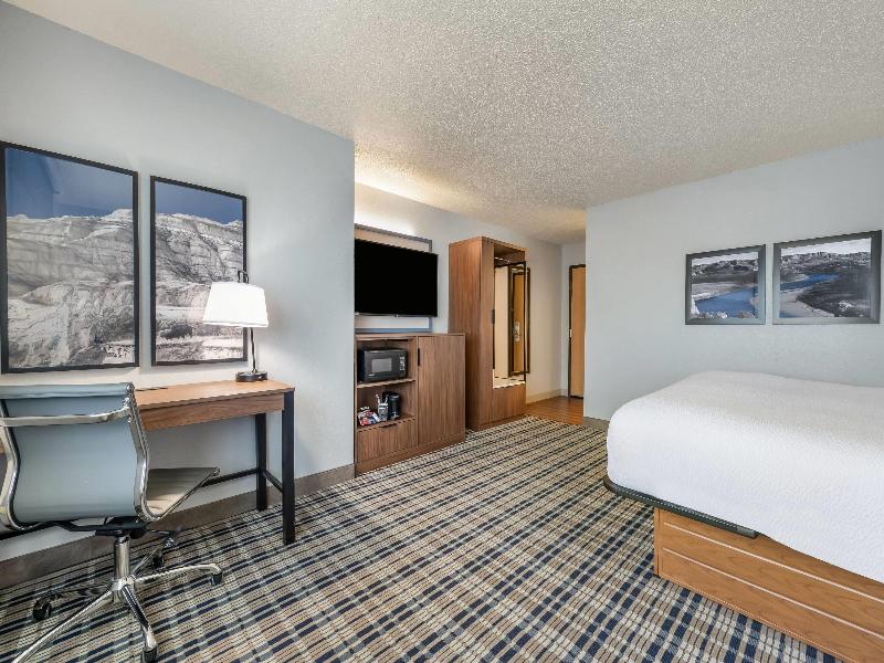 AmericInn by Wyndham Dickinson image