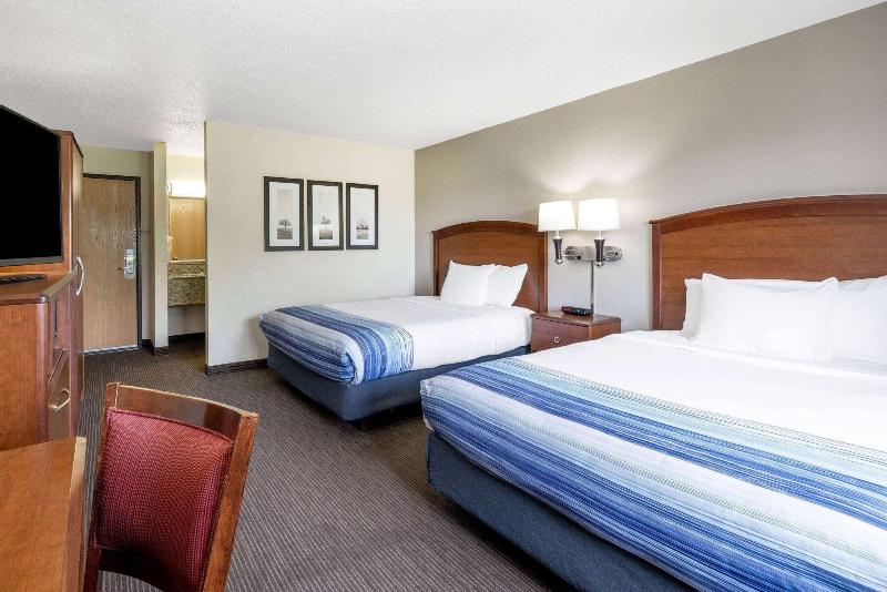 Americinn By Wyndham Dickinson image