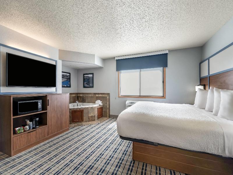 AmericInn by Wyndham Dickinson image