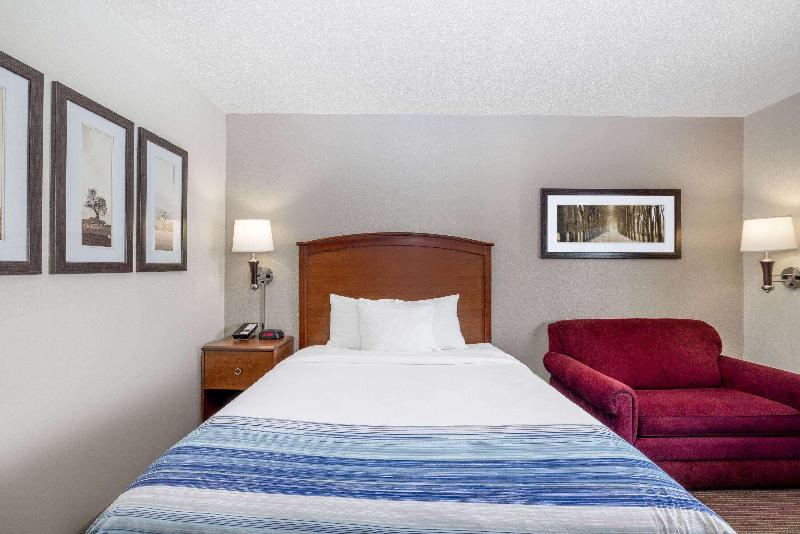Americinn By Wyndham Dickinson image