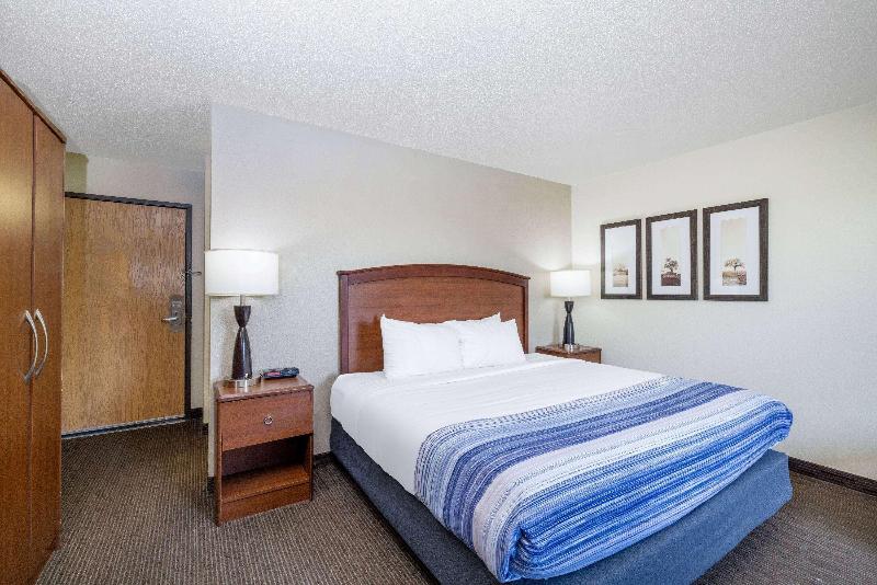 Americinn By Wyndham Dickinson image