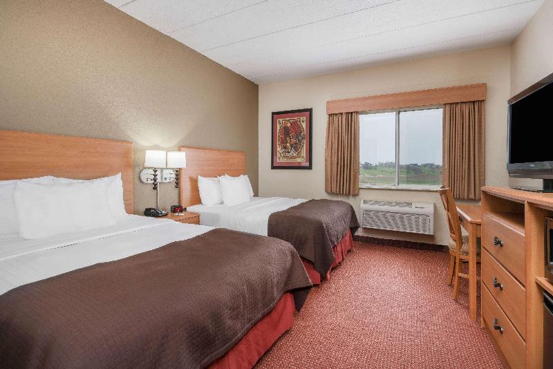 Americinn By Wyndham Anamosa image