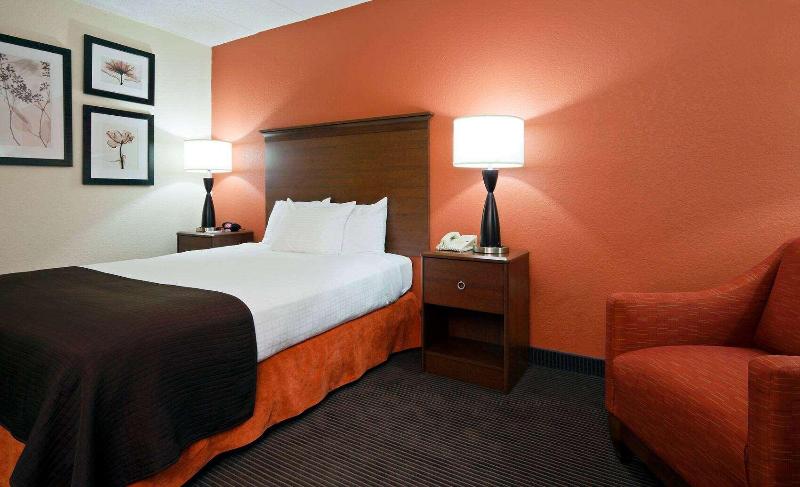 Americinn By Wyndham Manitowoc image