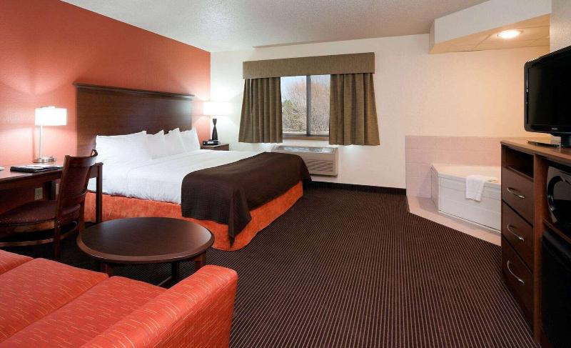 Americinn By Wyndham Manitowoc image