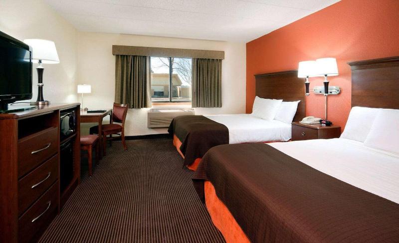 Americinn By Wyndham Manitowoc image