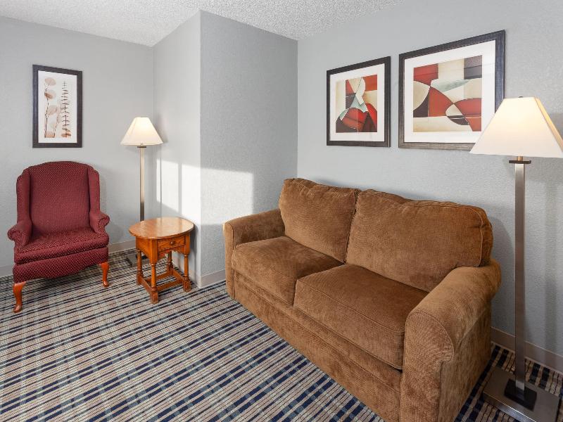 AmericInn by Wyndham Plymouth image