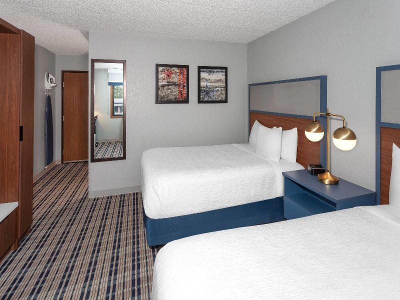 AmericInn by Wyndham Plymouth image