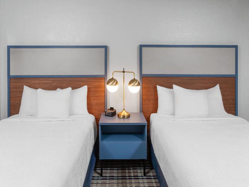 AmericInn by Wyndham Plymouth image
