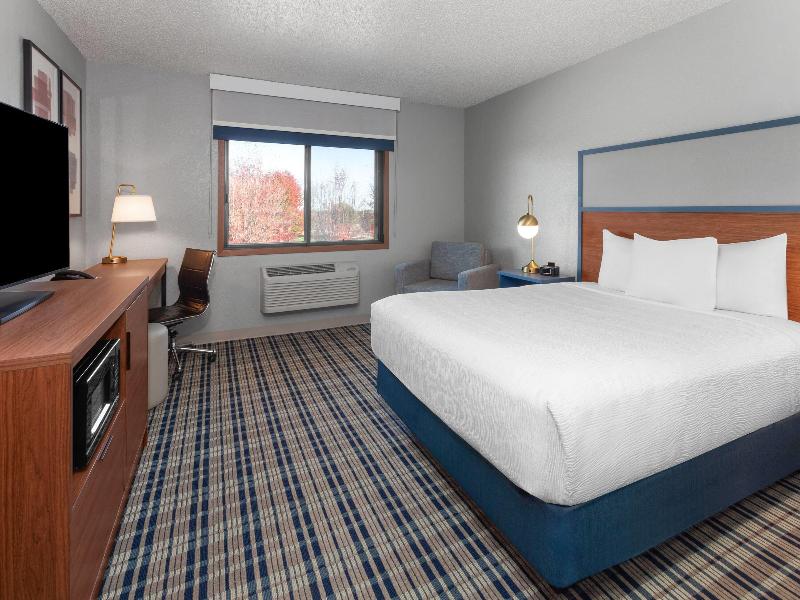 AmericInn by Wyndham Plymouth image