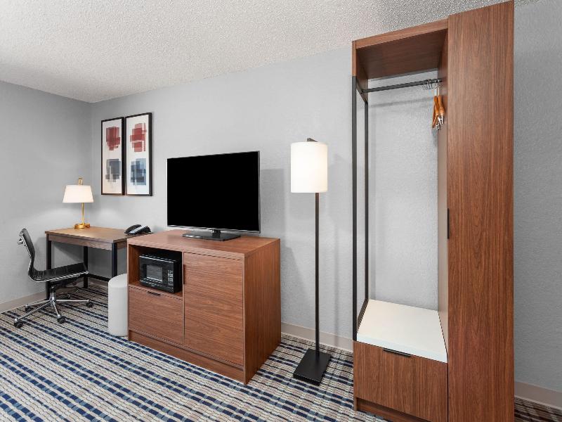 AmericInn by Wyndham Plymouth image