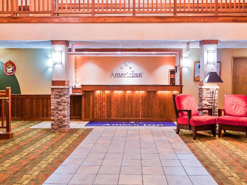 AmericInn by Wyndham Monmouth