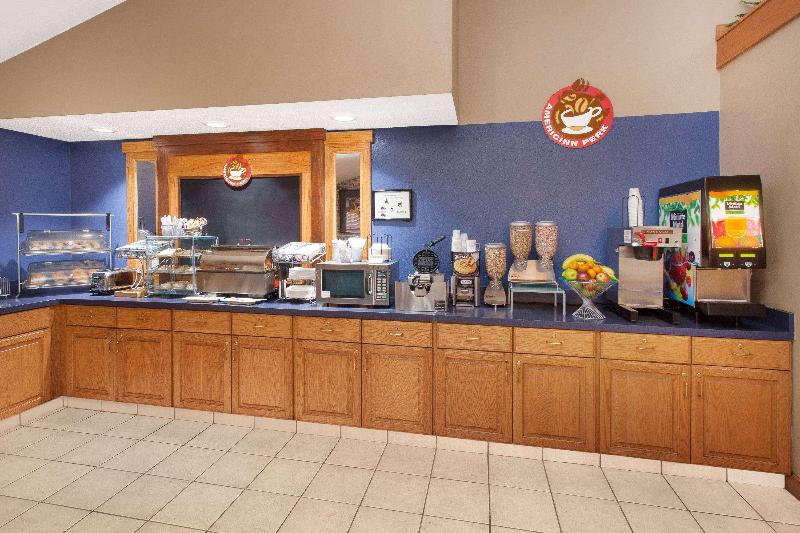 Americinn By Wyndham Webster City image