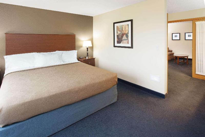 Americinn By Wyndham Webster City image