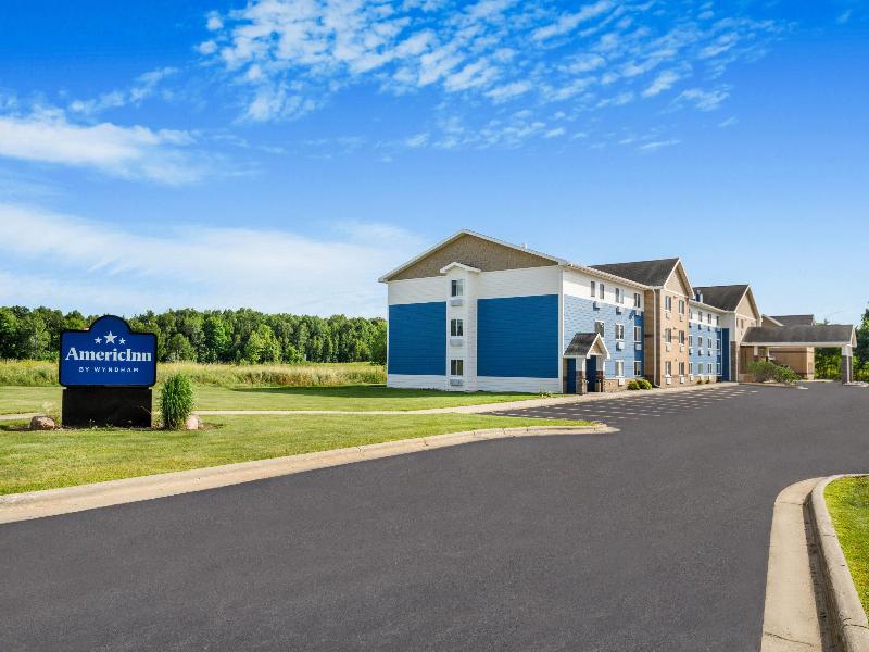 AmericInn by Wyndham Wausau image