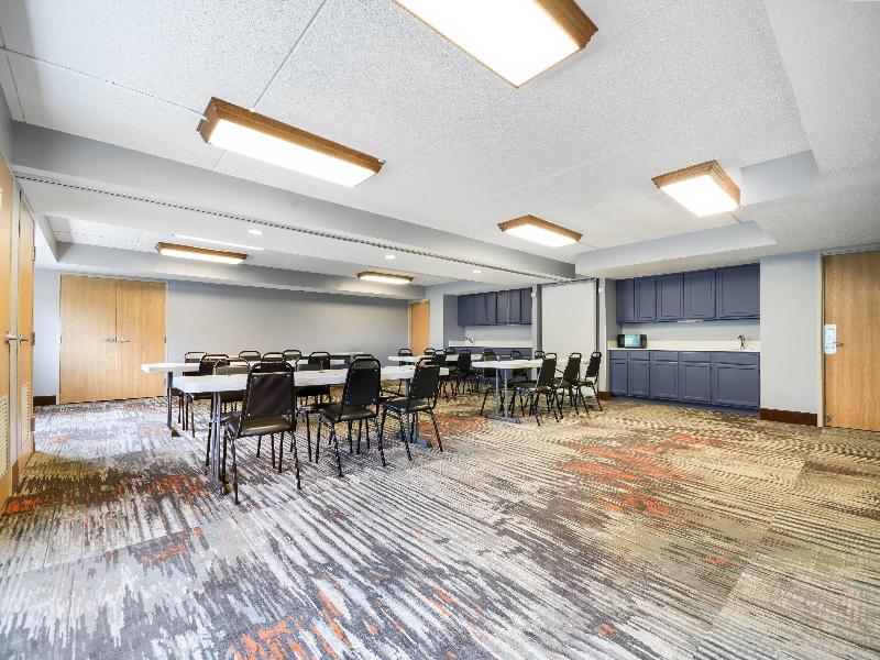 AmericInn by Wyndham Wausau image
