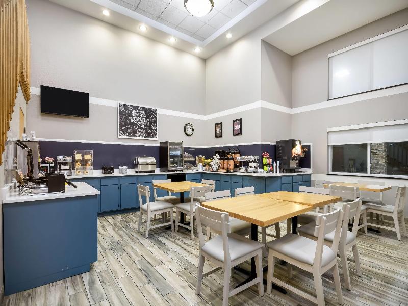 AmericInn by Wyndham Wausau image