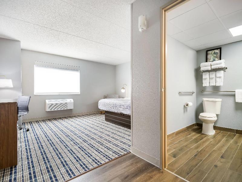 AmericInn by Wyndham Wausau image