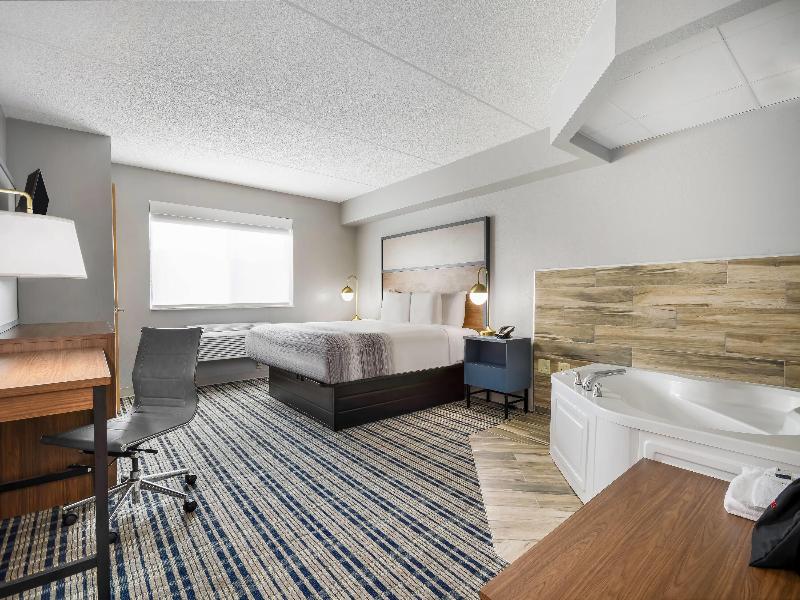 AmericInn by Wyndham Wausau image