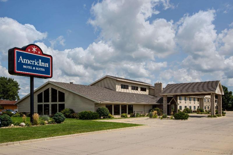AmericInn by Wyndham Iowa Falls image
