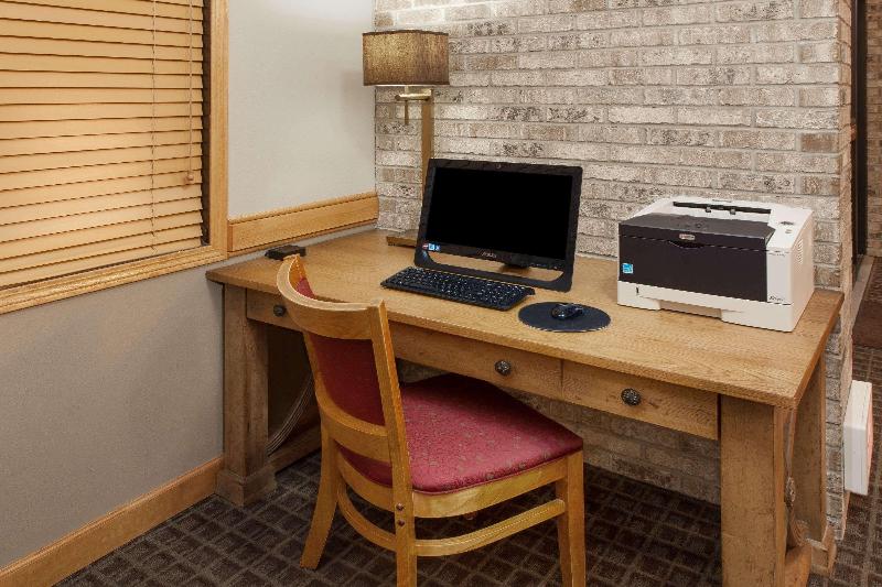 AmericInn by Wyndham Iowa Falls image