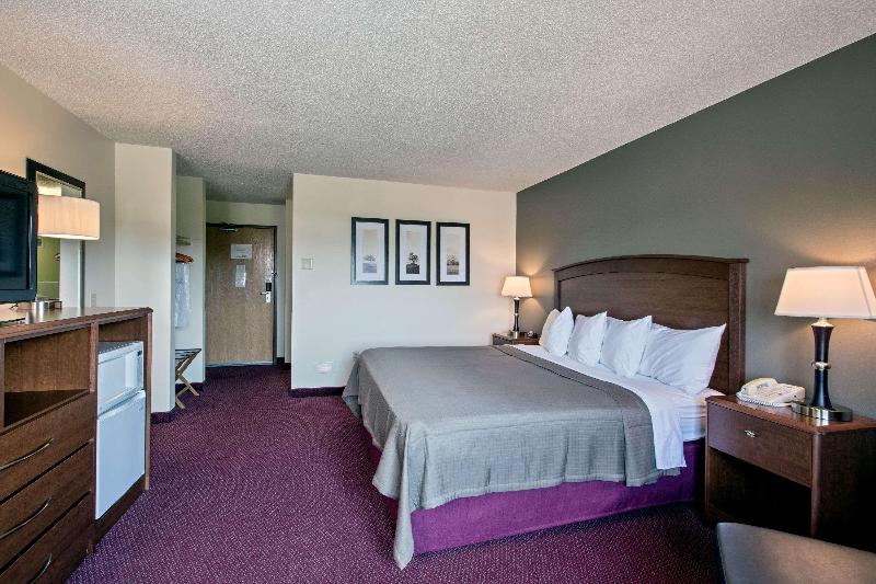 AmericInn by Wyndham Iowa Falls image