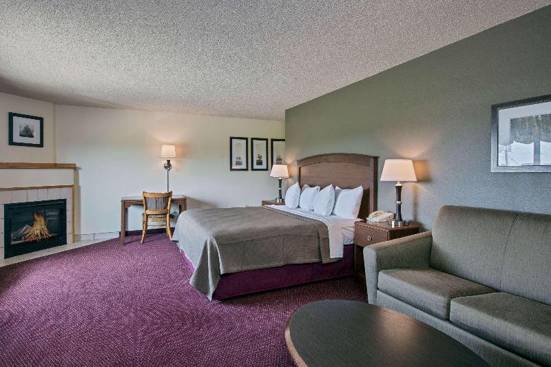 AmericInn by Wyndham Iowa Falls image