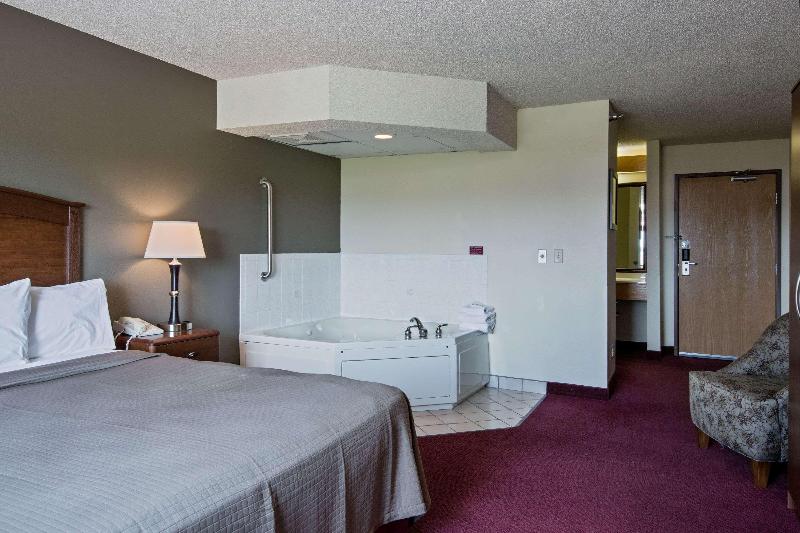 AmericInn by Wyndham Iowa Falls image