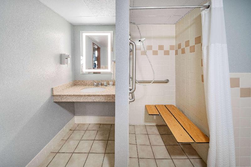Americinn By Wyndham Sayre image