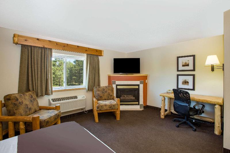 AmericInn by Wyndham Pequot Lakes image