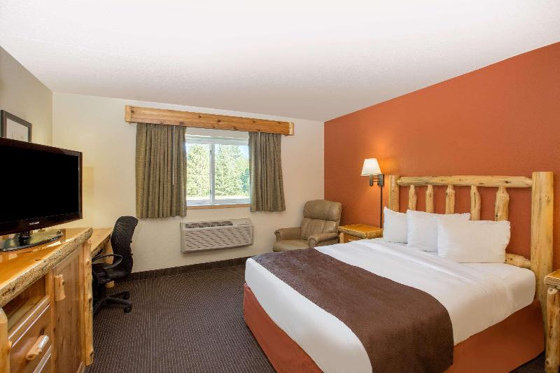 AmericInn by Wyndham Pequot Lakes image