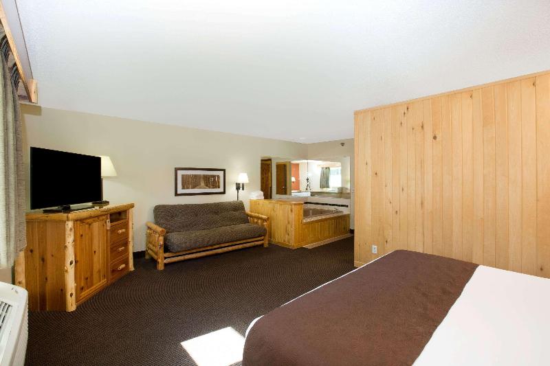 AmericInn by Wyndham Pequot Lakes image